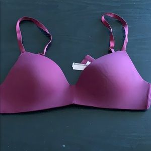 Victoria secret wireless lightly lined bra 36C